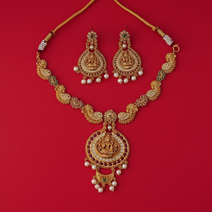 Divyakriti Mandira Necklace Set - Gold