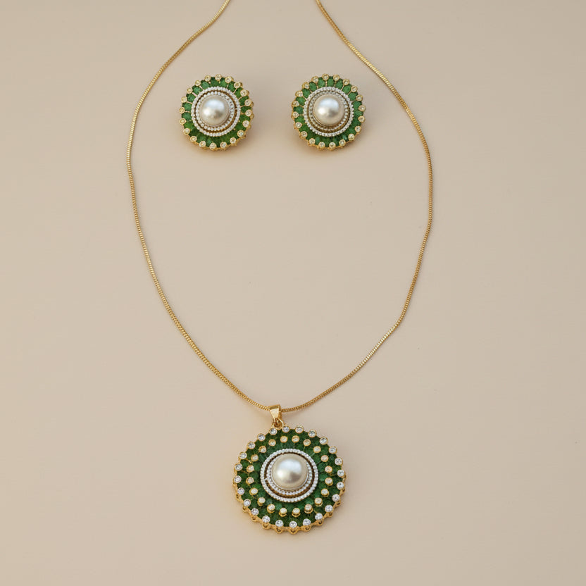 Green Noor Pearl Set