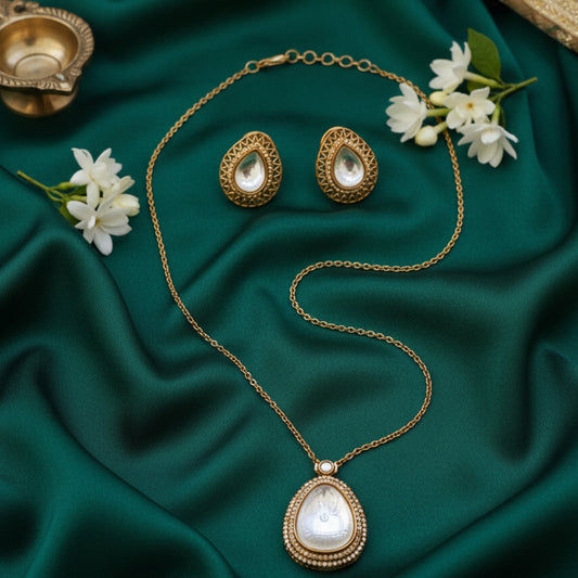 Teardrop Elegance Pendant Set