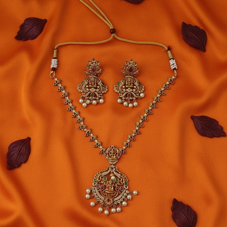 Laxmi Aura Set - Gold