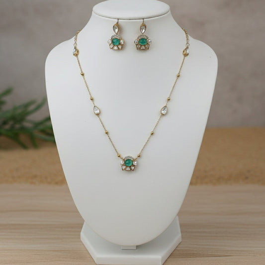 Mint Glow Necklace Set - Green