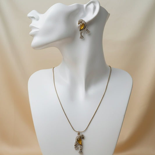 kanak Mayuri Pendant Set - Yellow