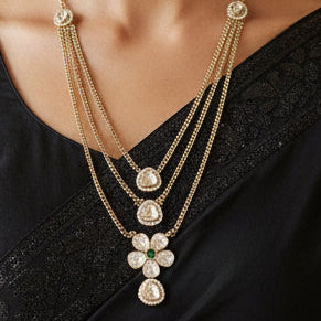 white Petal Layers Necklace Set