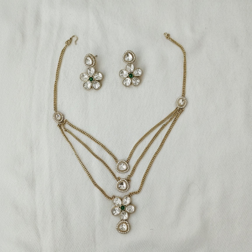 white Petal Layers Necklace Set
