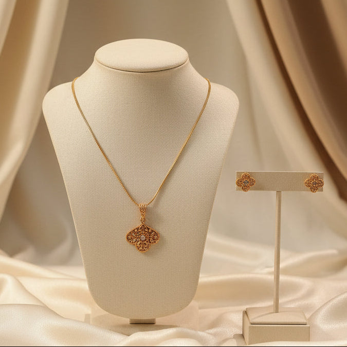 Antique Filigree Bloom Necklace Set - White