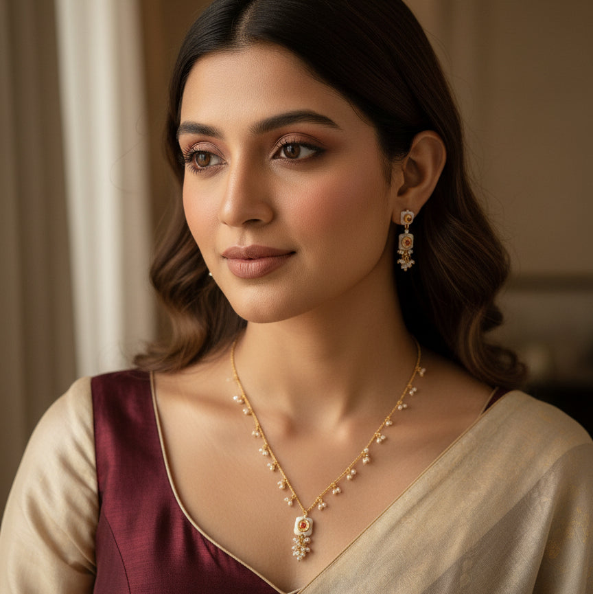 Scarlet Pearl Drops Set - White