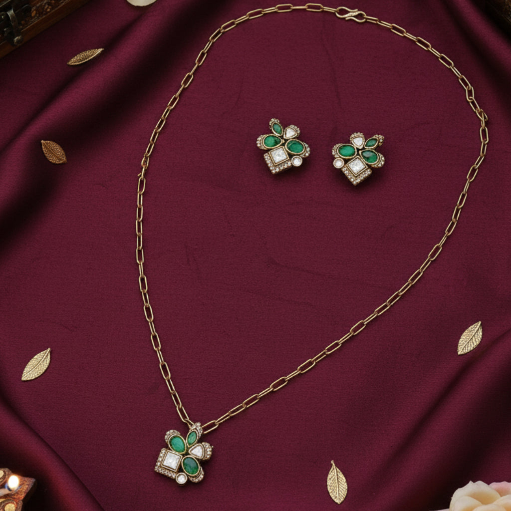 Green Clover  Set with Golden Chain
