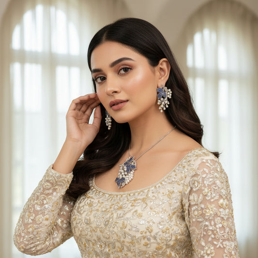 Neel Vanya Pearl Set