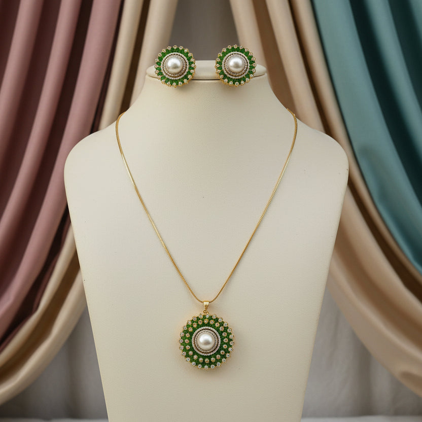 Green Noor Pearl Set