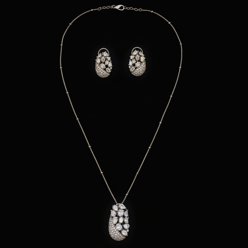 Crystal Veil Pendant Set