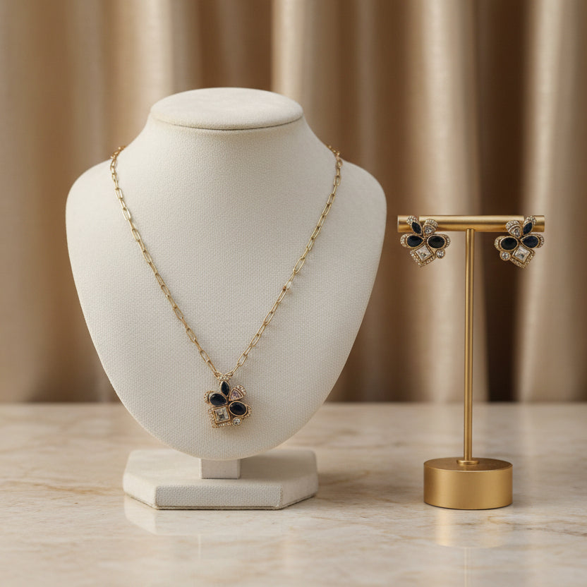 Blue Clover Set with Golden Chain