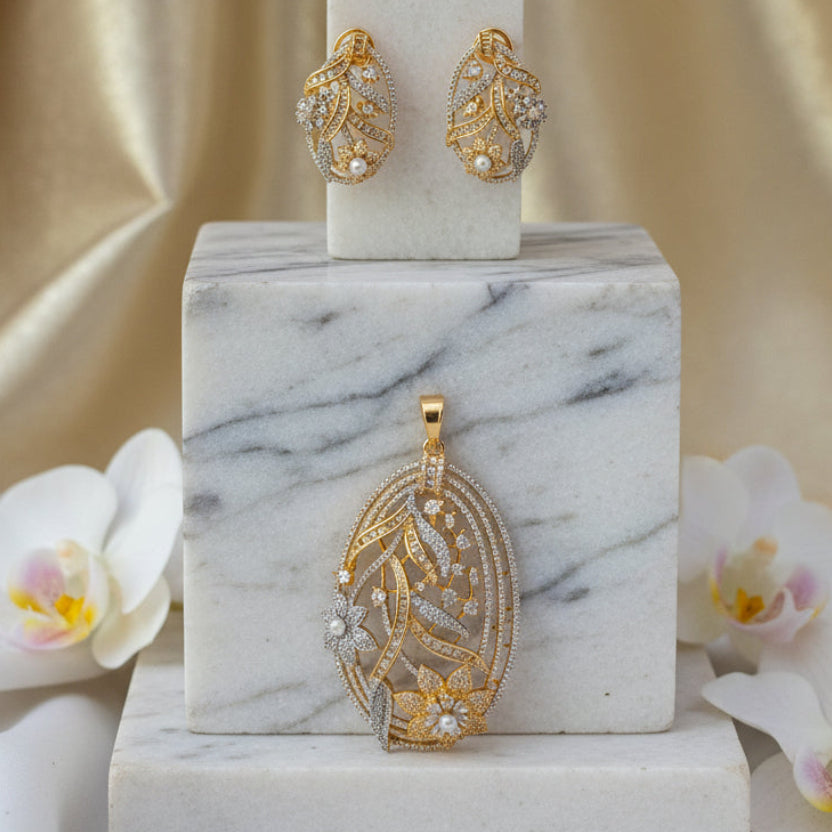Aurelia Bloom AD Gold & White Pendant Set